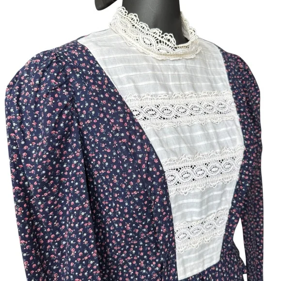 Princess Kaiulani Carol & Mary MuuMuu Hawaiian Dress Victorian Cottage Fits 2-4 - Picture 3 of 9